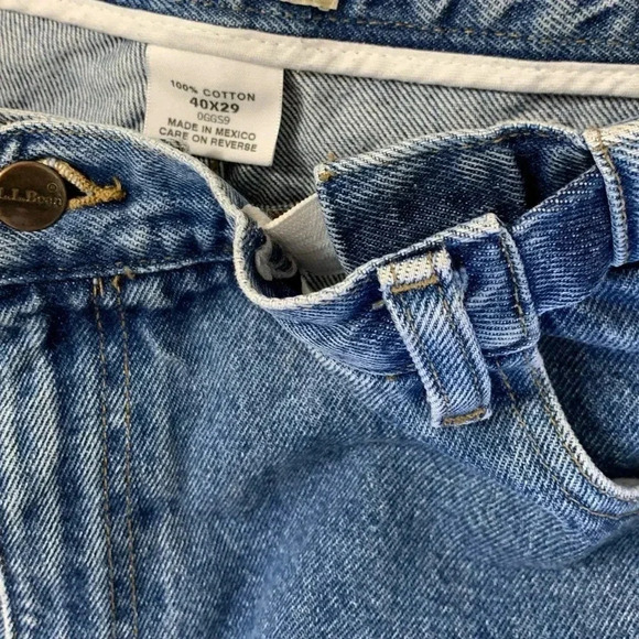 L.L. Bean Vintage Comfort Waist Straight Leg Denim Blue Jeans 40 X29 Medium Wash - Picture 12 of 16